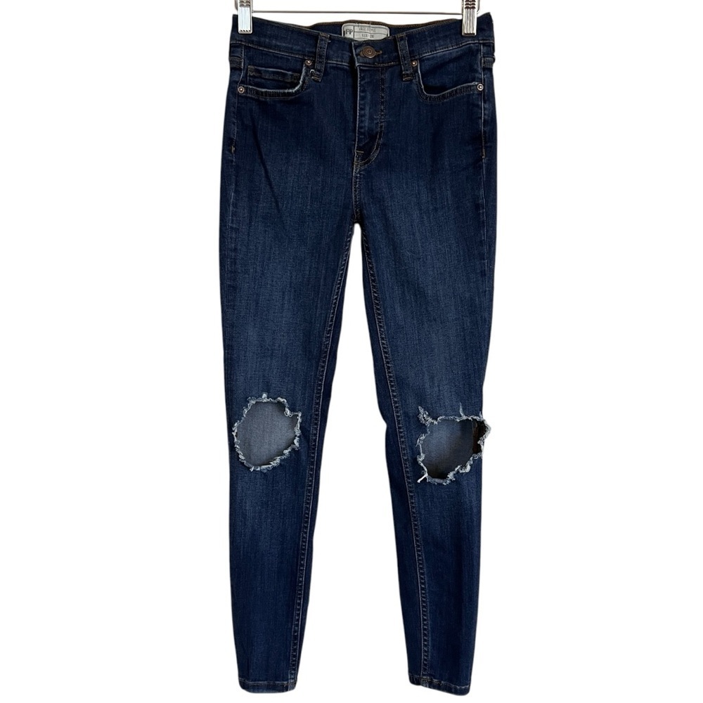 Free People Ripped Skinny Jeans Women’s Size 26